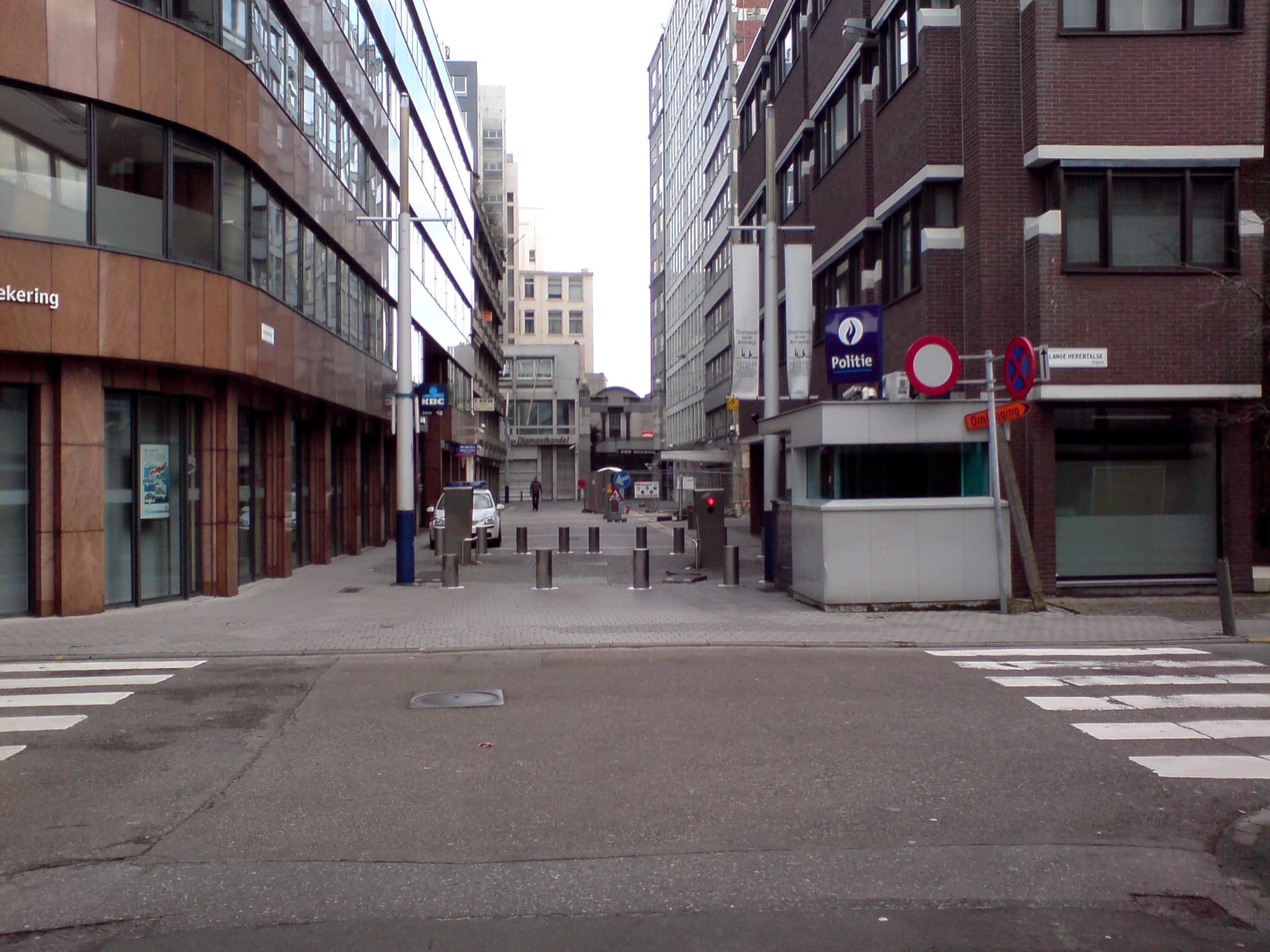 Hoveniersstraat, the heart of Antwerp's diamond trading district