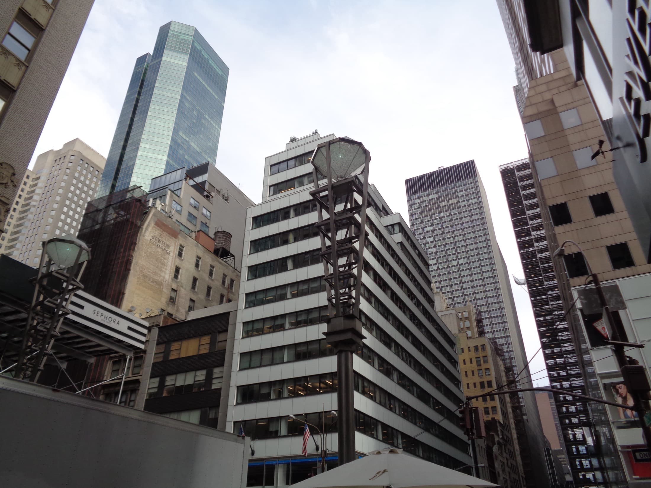 47th Street, Manhattan's Diamond District